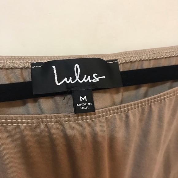 Lulu’s Off The shoulder Top in Taupe - Picture 3 of 4